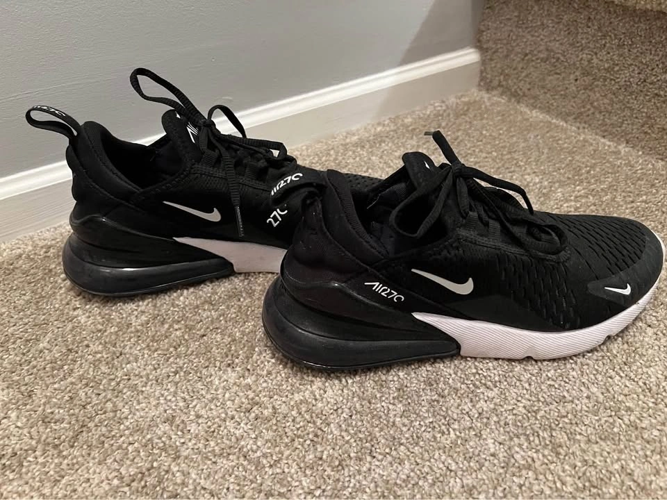 Nike Air 270 Size US7.5W - photo 3