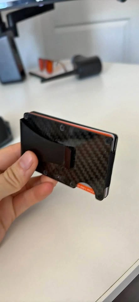 Carbon Fiber Minimalist Wallet