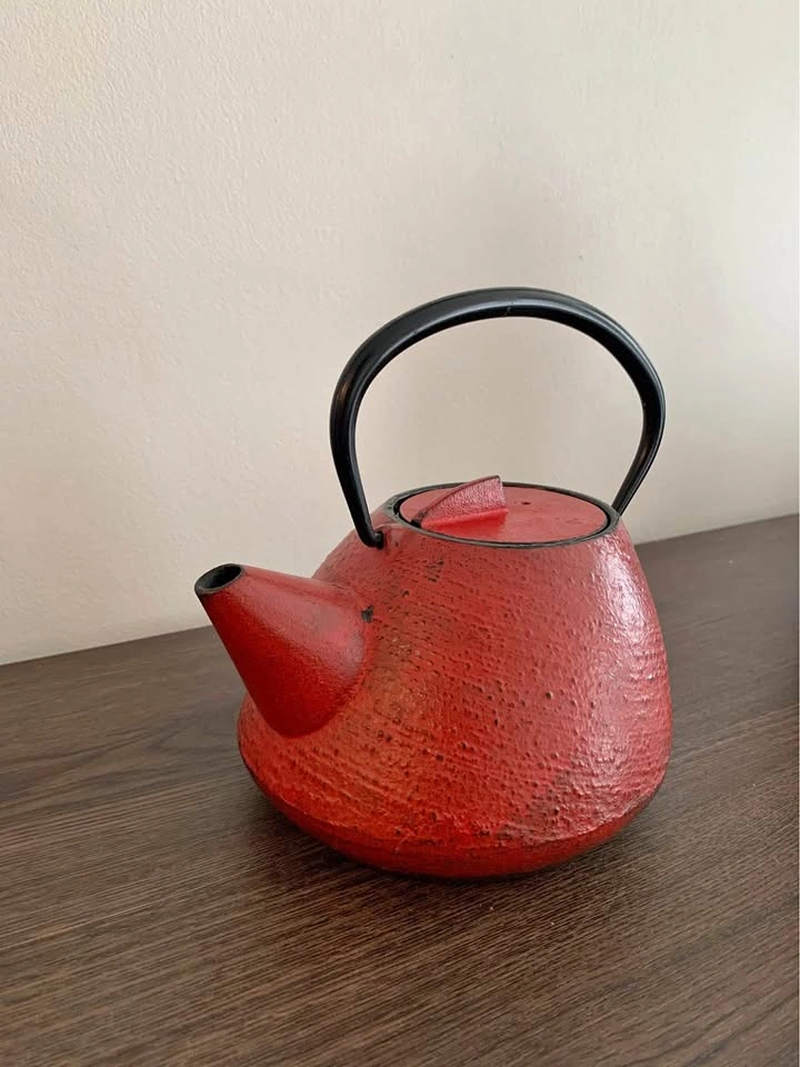 Rare Japanese Cast Iron Tetsubin Teapot - Red