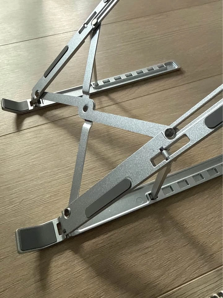 Silver Aluminum Laptop Stand - photo 4