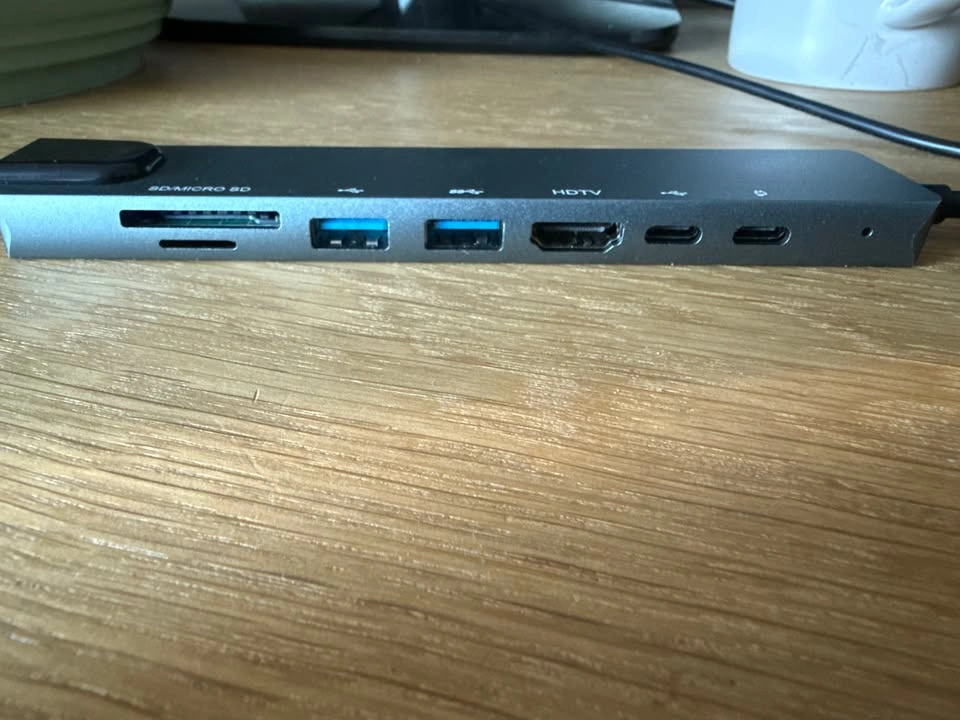 8 Port USB-C Hub/Adapter - photo 2