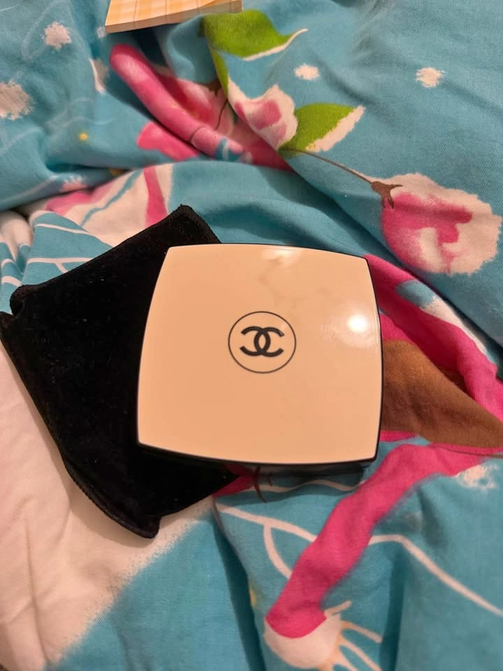 Chanel eyeshadow palette