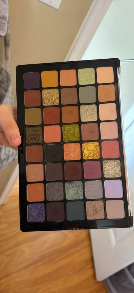 Makeup palette - photo 2