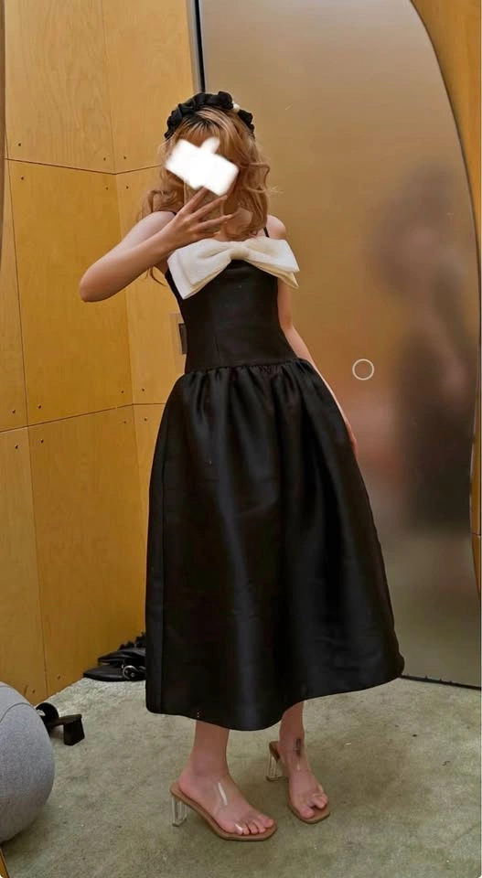 Self portrait dress