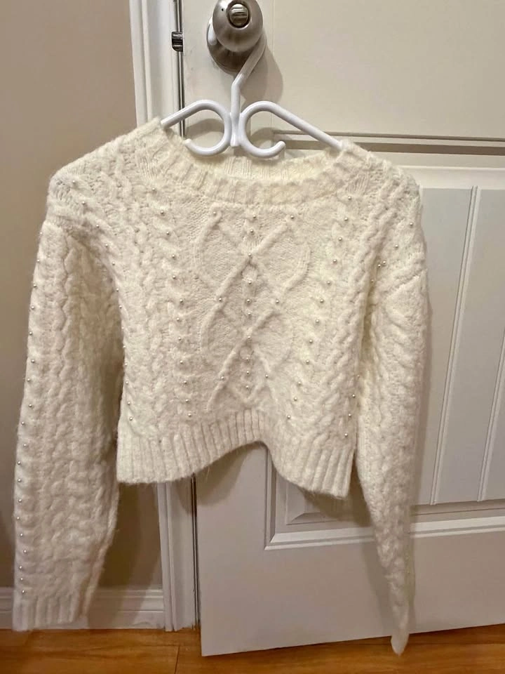 Sweater from Couturist