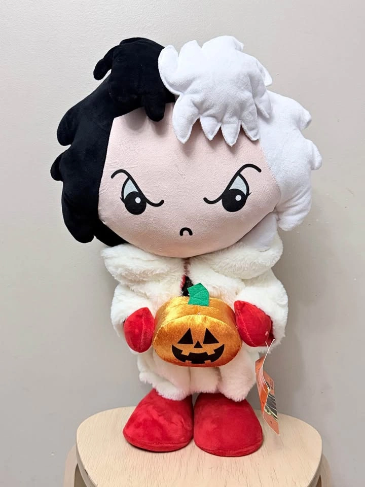 Halloween Decor Cruella De Vil Greeter Plush