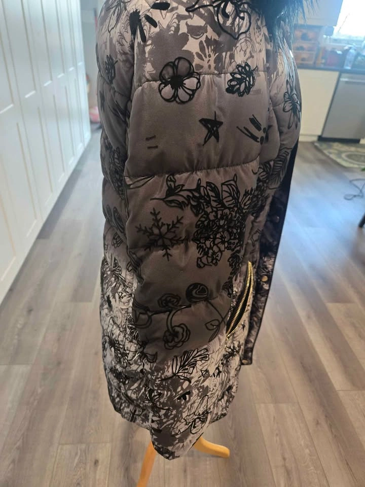 Frank Lyman designer winter coat - photo 5