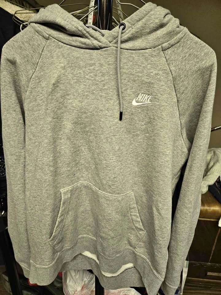 Nike sweatshirt