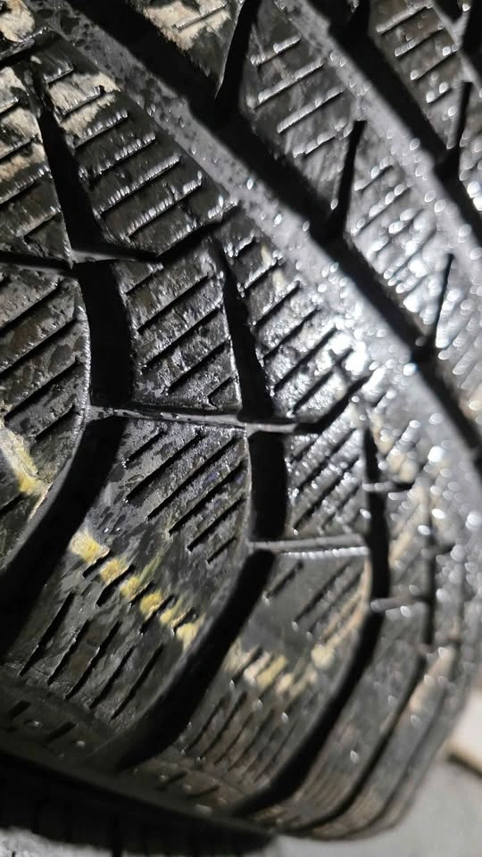 255 45 19 Pirelli P Zero Winter tires - photo 2