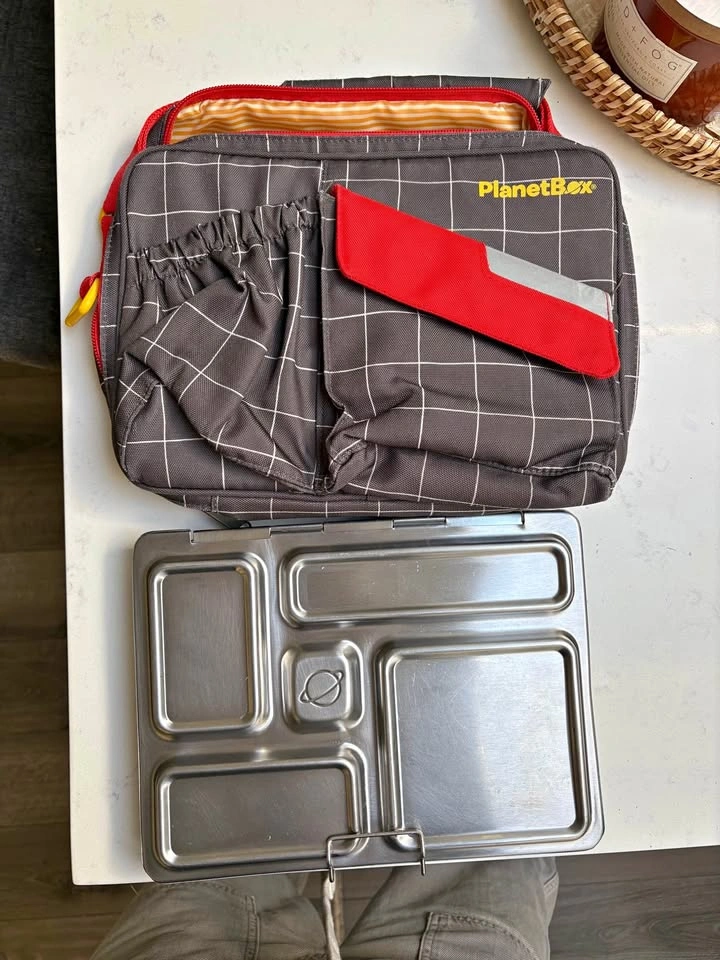 Planetbox rover lunch box