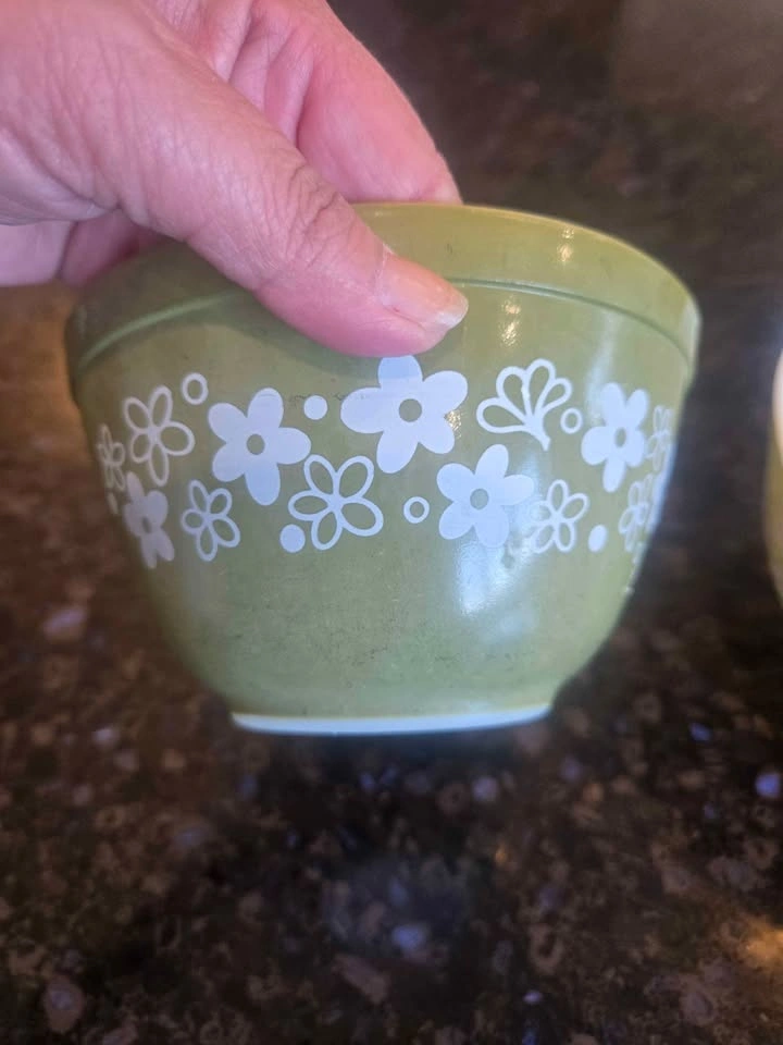Vintage Pyrex Spring Blossom Green Mixing Bowls - photo 4