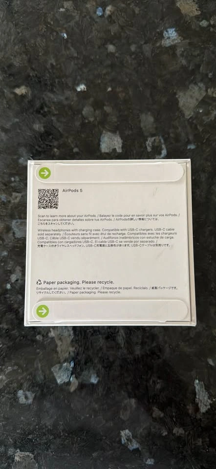 Apple AirPods 5 - photo 2