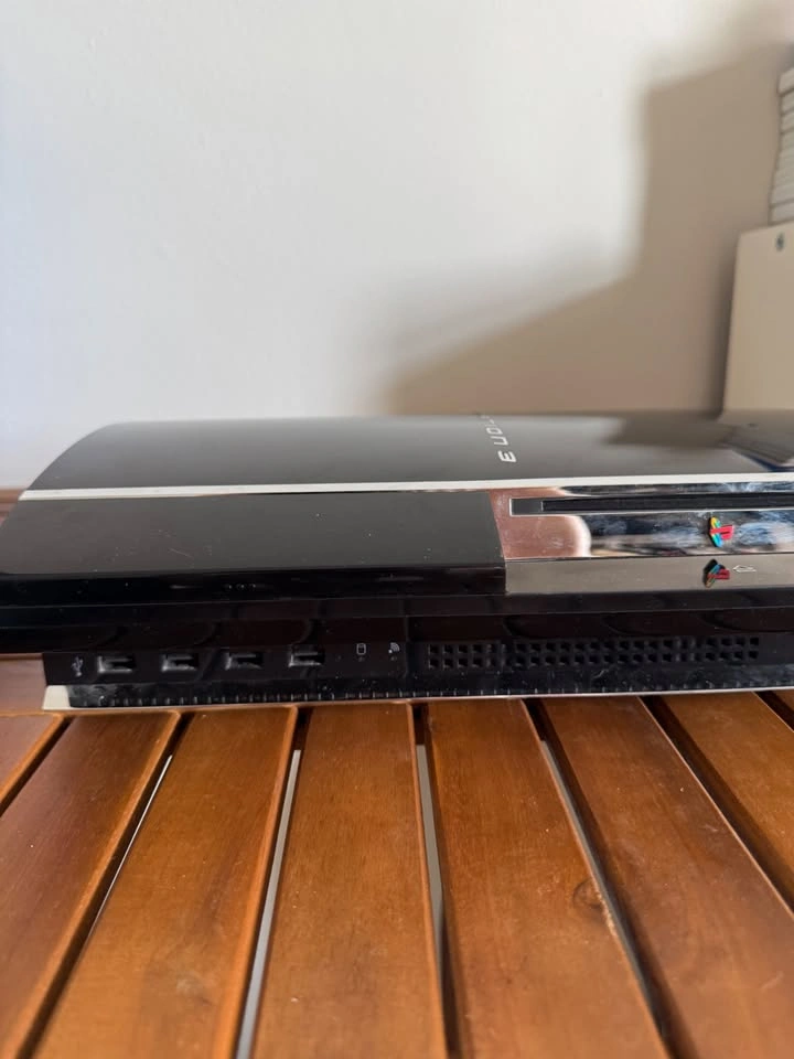 PS3 Fat CECHE01 80GB – Backwards Compatible PS2 – Original Motor - photo 3