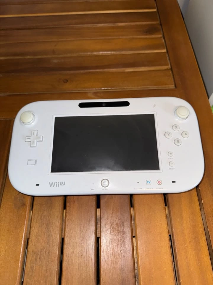 Nintendo Wii U Deluxe 32GB – GamePad + Chargers & Dock - photo 5
