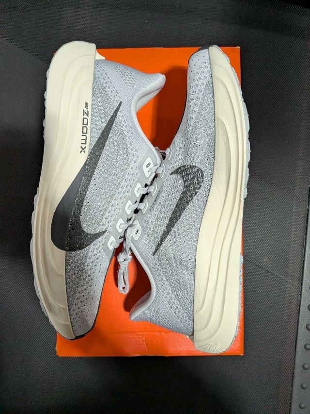 Women's Nike running shoes - photo 4