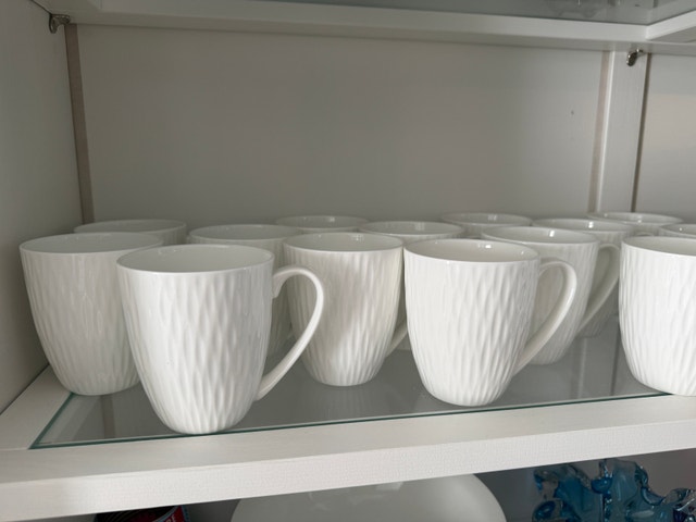 Gluckstein white mugs(16)