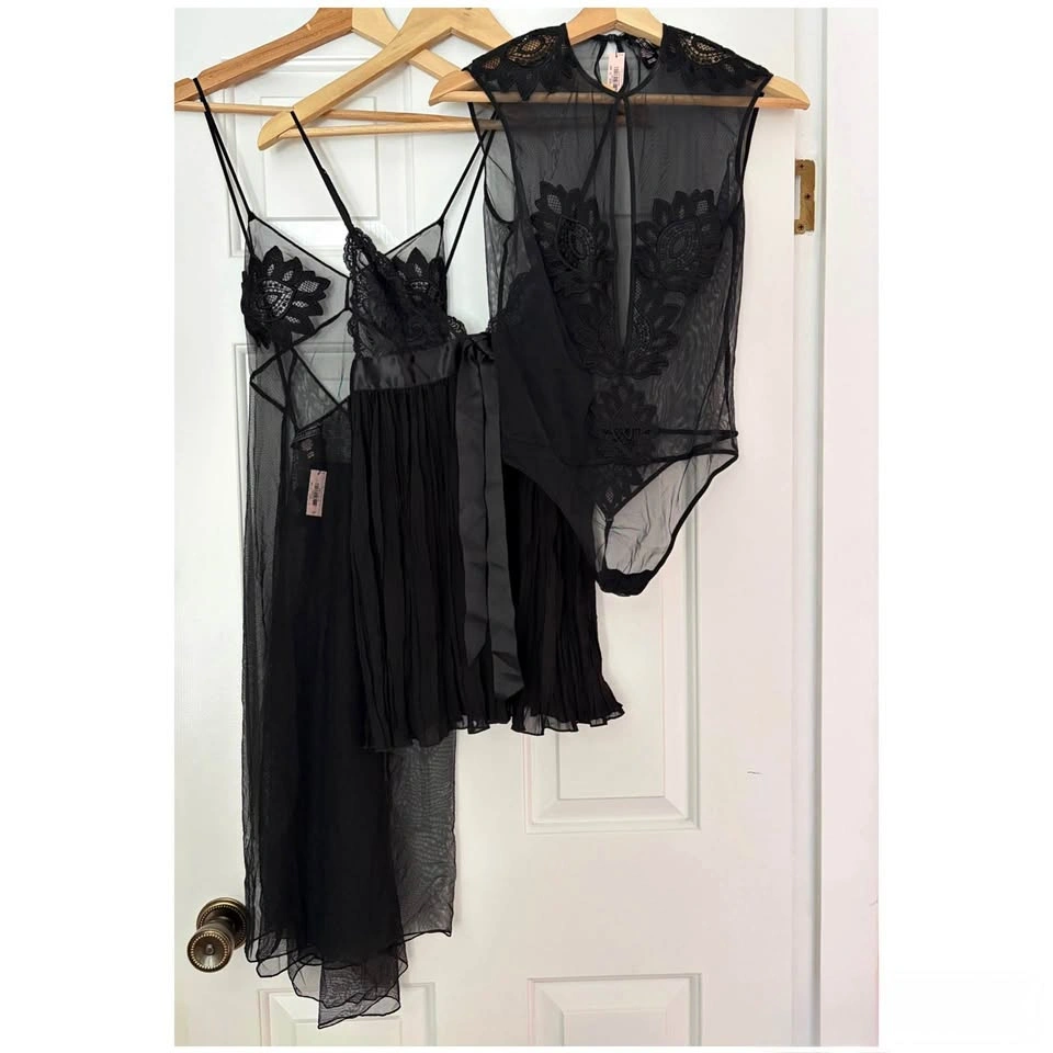 New Victoria Secret Lot (Size Small, Black, 3 Items)