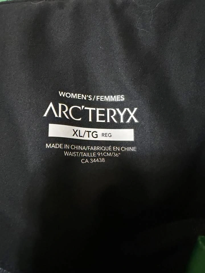 Like New Women’s XL Arc'teryx Gortex Sentinel Pants - photo 3