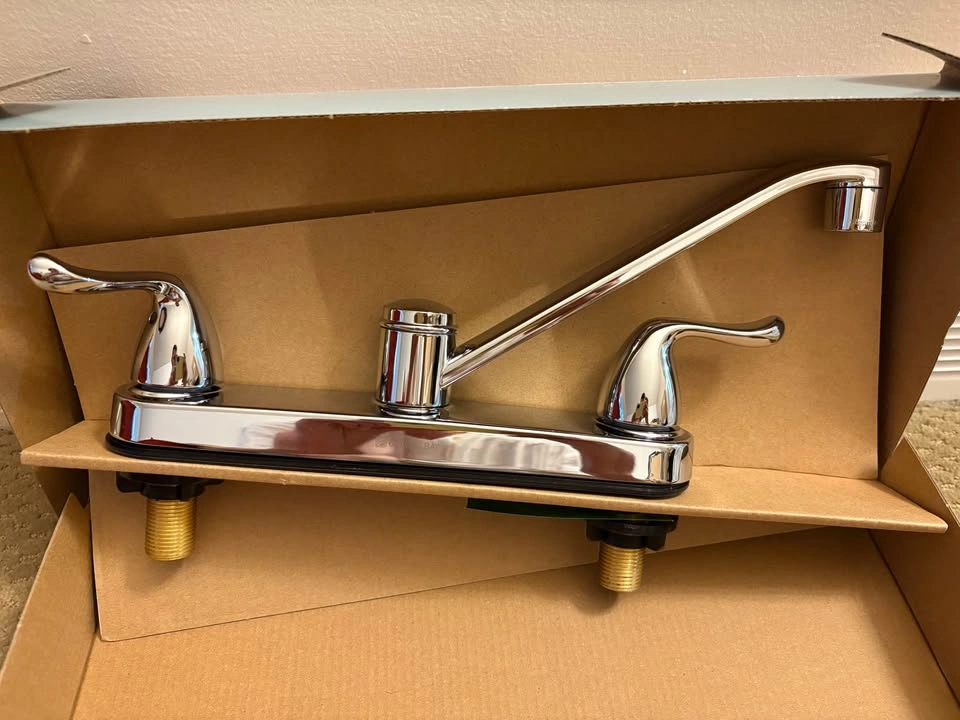 NEW Glacier Bay Constructor Kitchen Faucet - photo 3