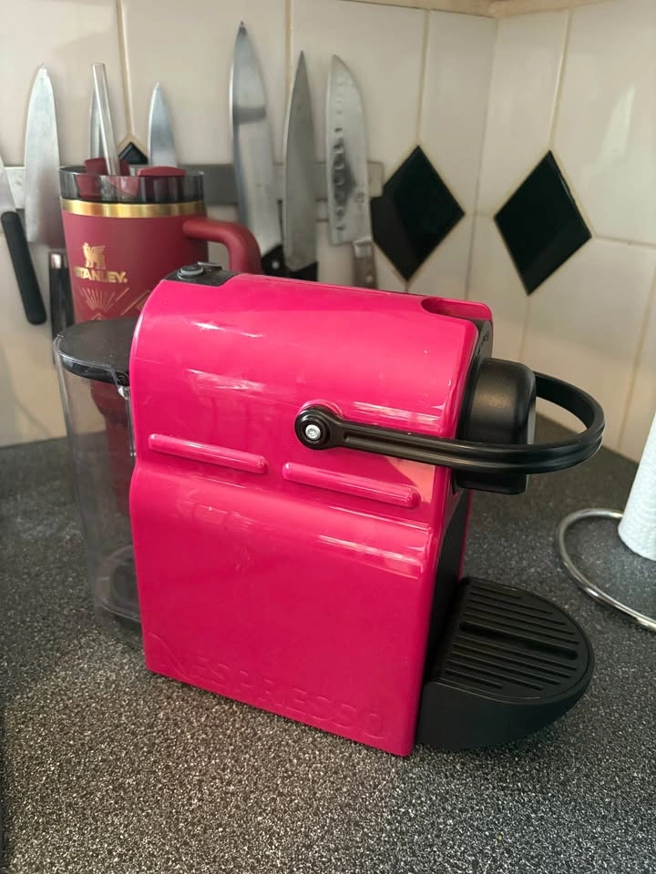 Nespresso Inissia Espresso Machine - photo 2