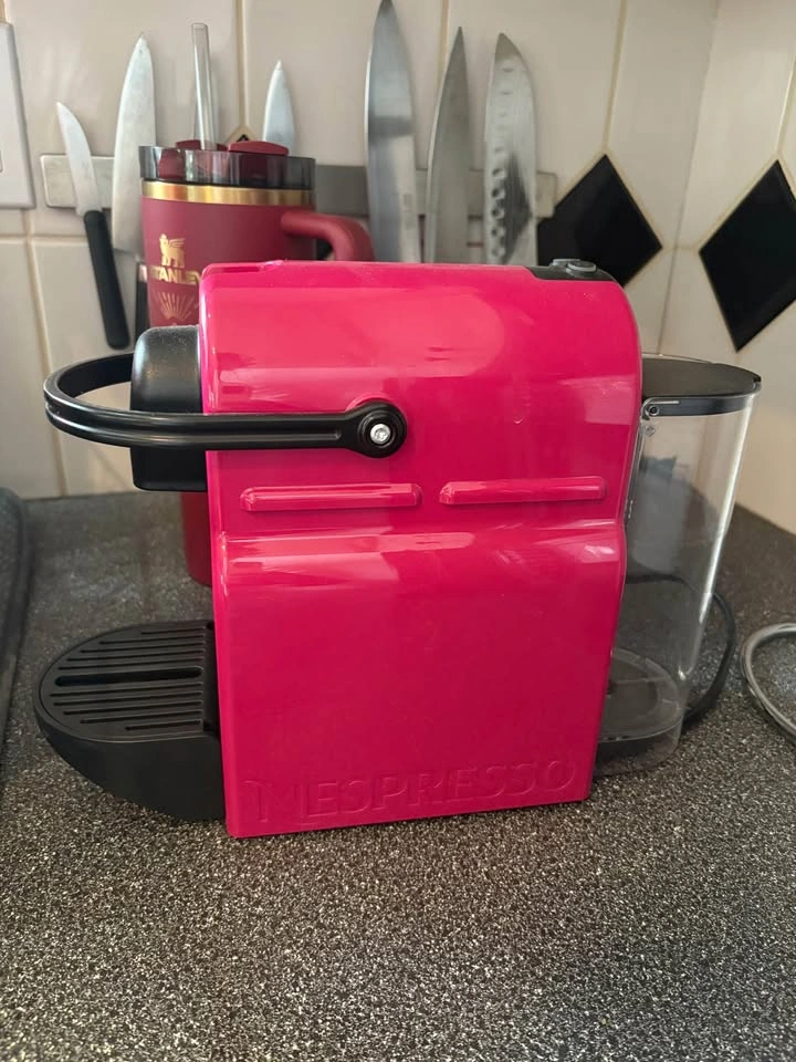 Nespresso Inissia Espresso Machine - photo 3