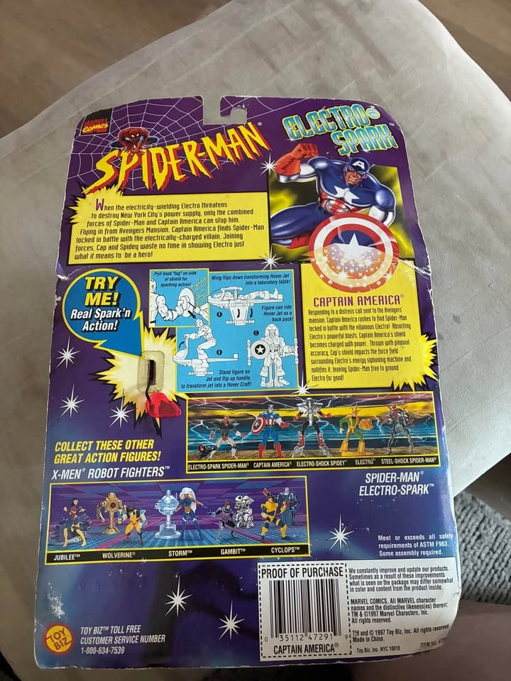 1997 Toy Biz Spider-Man: Electro-Spark Captain America - photo 2