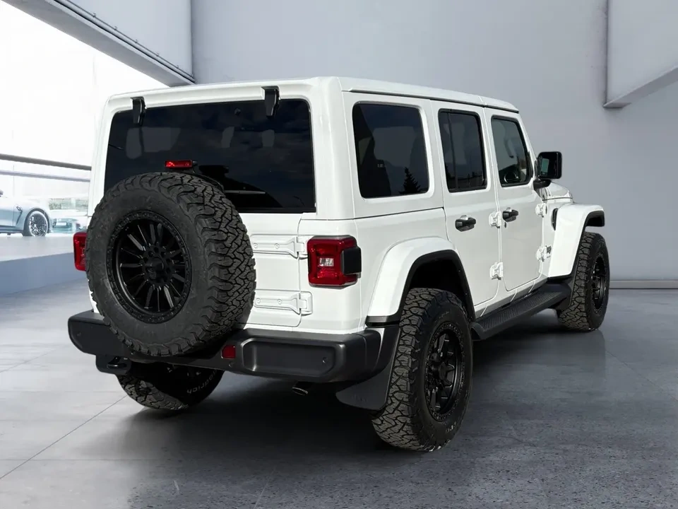 2026 Jeep wrangler sahara 4 door 4x4 - photo 3