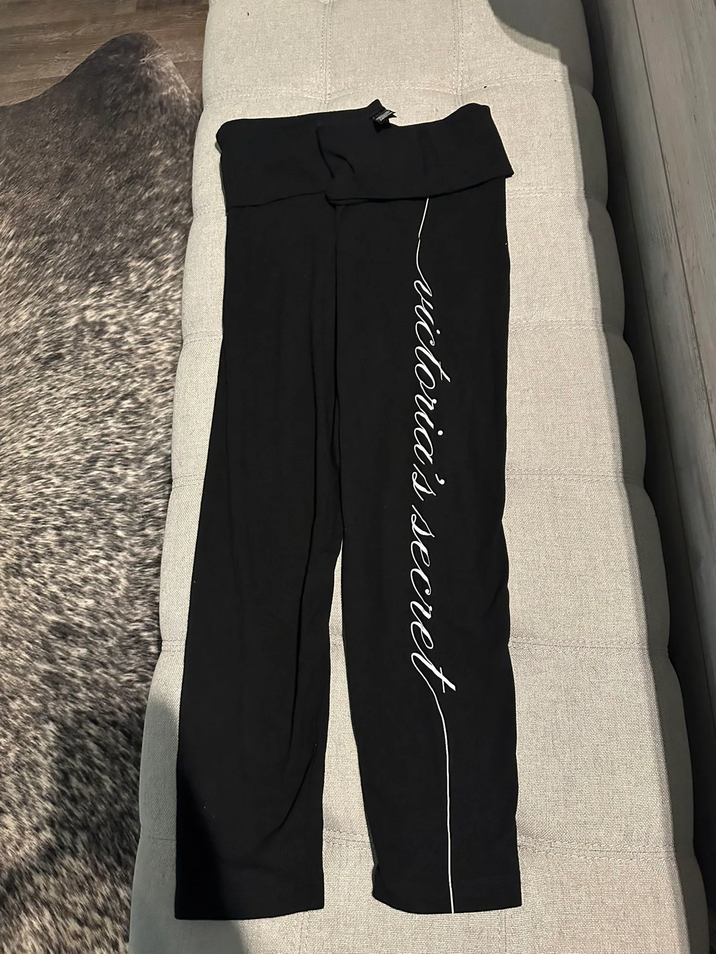 Victoria’s Secret Leggings thumbnail