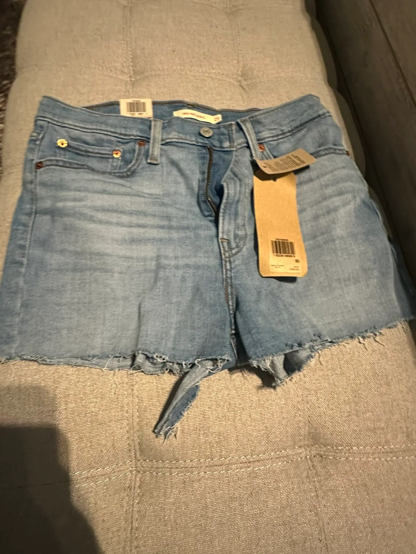 Women’s Shorts LEVI thumbnail