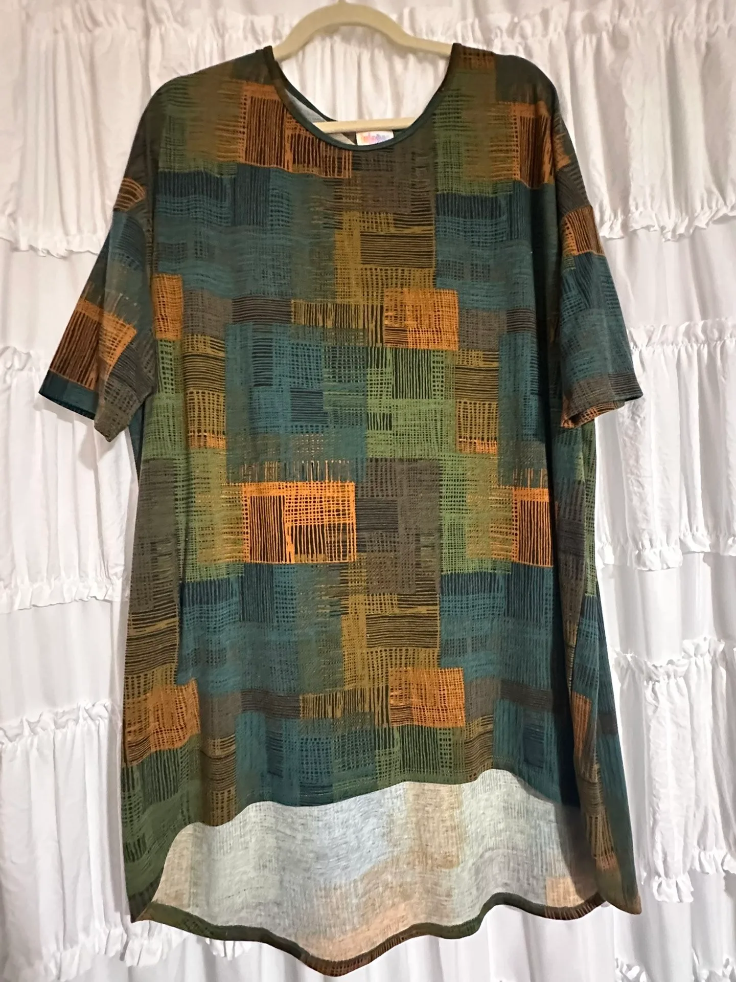 Lularoe Shirt thumbnail