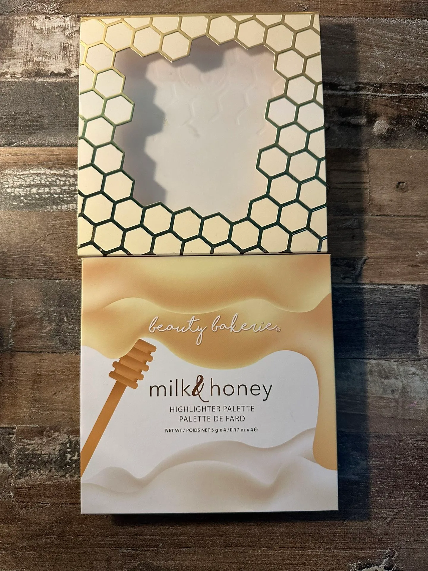 Beauty Bakerie Highlighter Pallet image indicator(2)