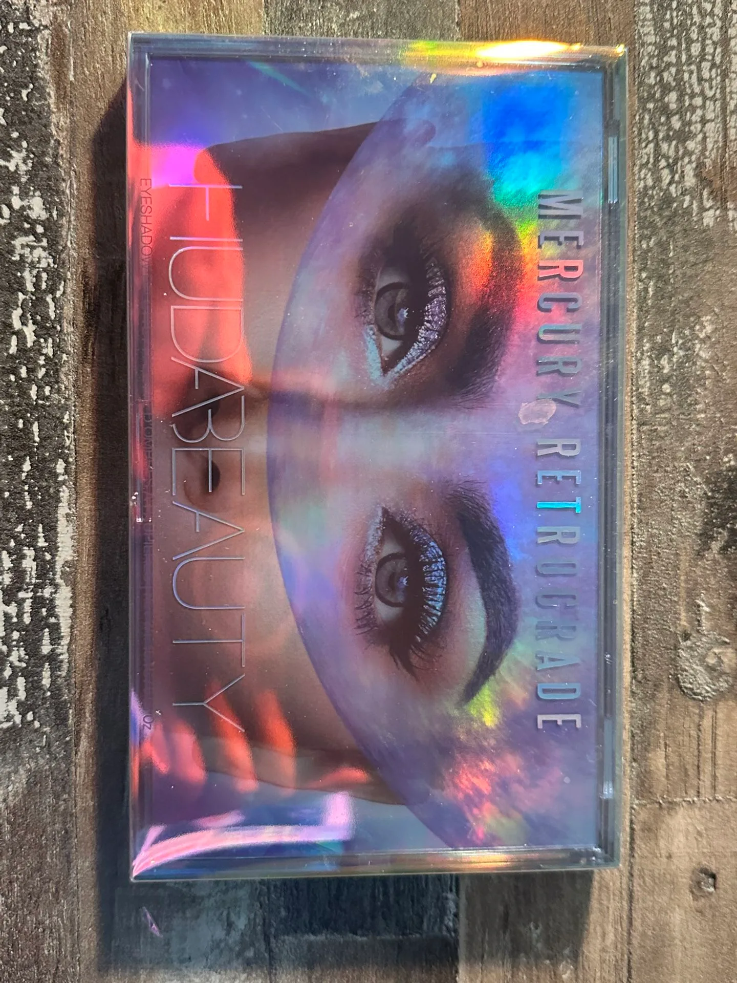 Mercury Retrograde Eyeshadow by HUDA BEAUTY image indicator(3)