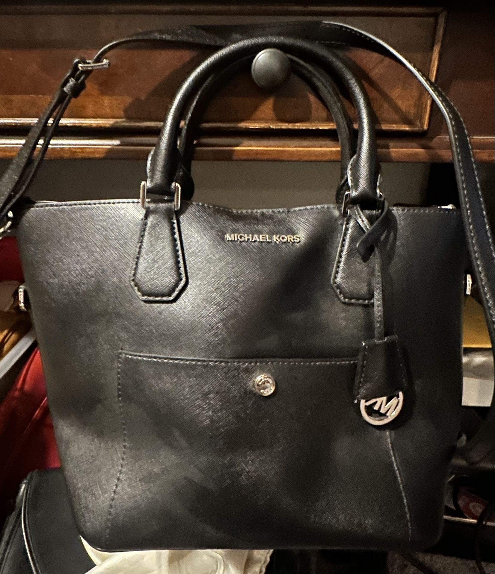 Micheal kors Purse - photo 2