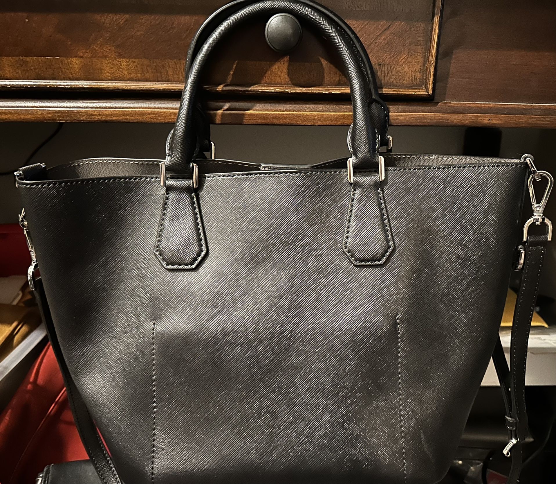 Micheal kors Purse - photo 3