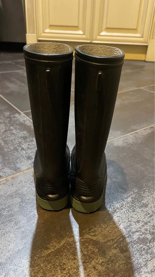 George Black Rain Boots kids size 11 - photo 2