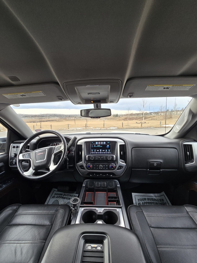 2017 GMC Sierra 1500 Crew Cab 4x4 - 5.3 V8 - photo 4