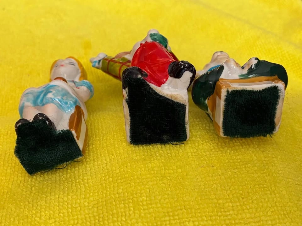 Vintage Hand-Painted Ceramic Alice In Wonderland Figurines - Set - photo 4