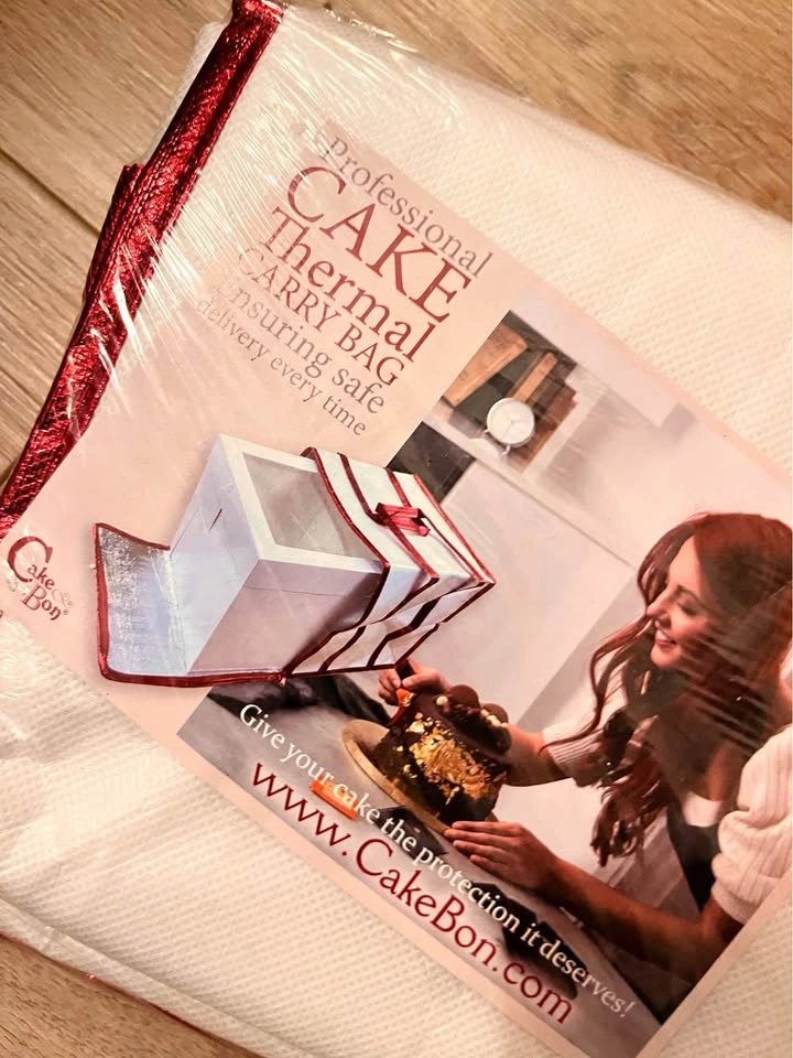 Brand New in Packaging! Cakebon 12" Professional Cake Thermal Ca