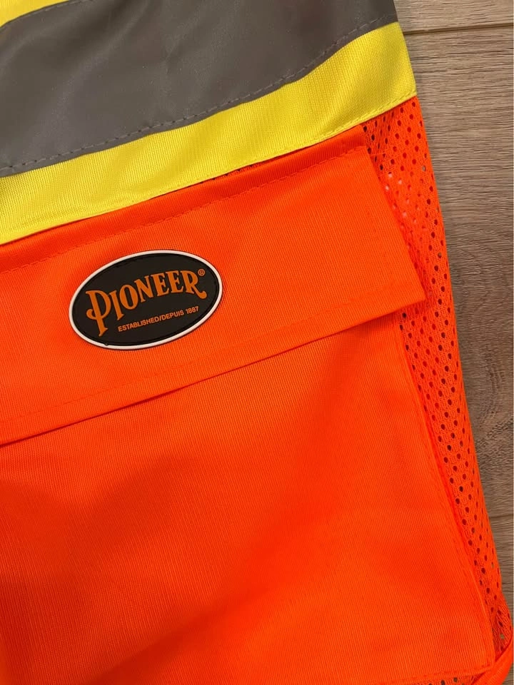 Pioneer Hi-Vis Safety Vest - Brand New with Tags - Size XS - photo 5