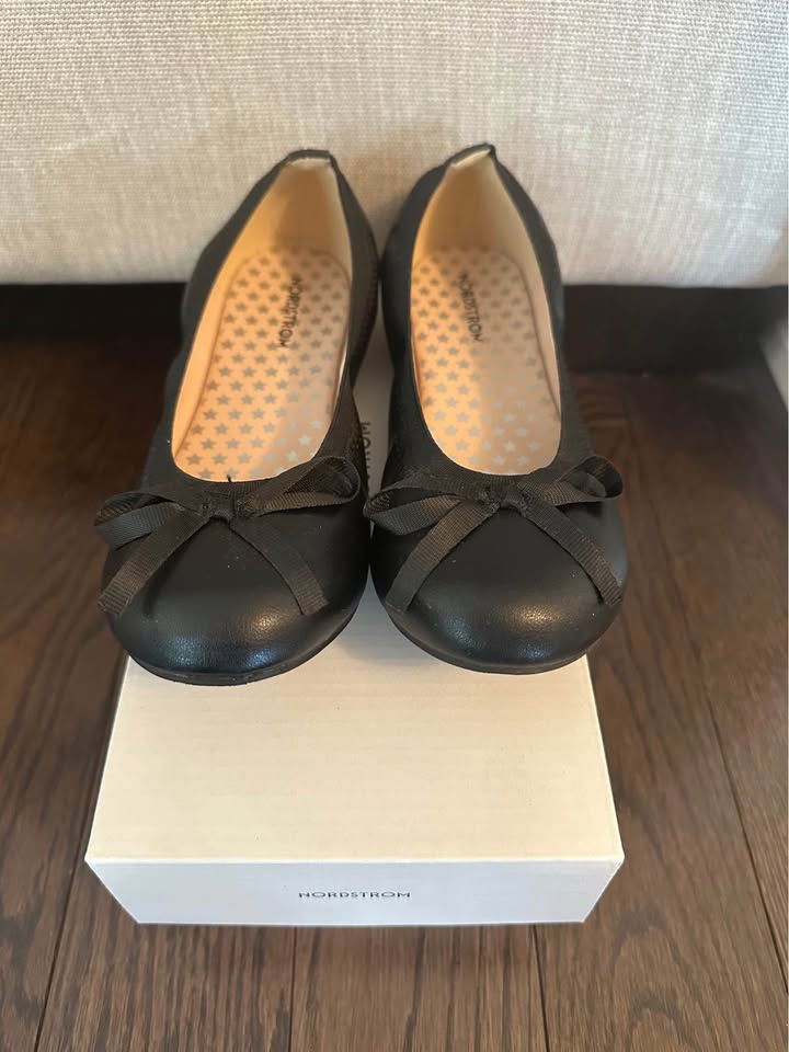 Girls Ballet Flat Shoes - Nordstrom - EUC - photo 3