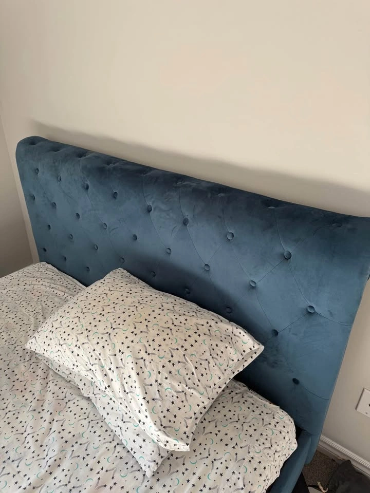 Blue Velvet Queen Sleigh Bed Frame - photo 5