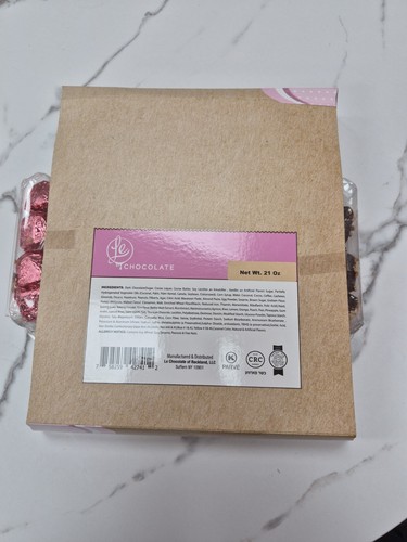 Gourmet Chocolates for Gifting 6 section kosher parve - photo 2