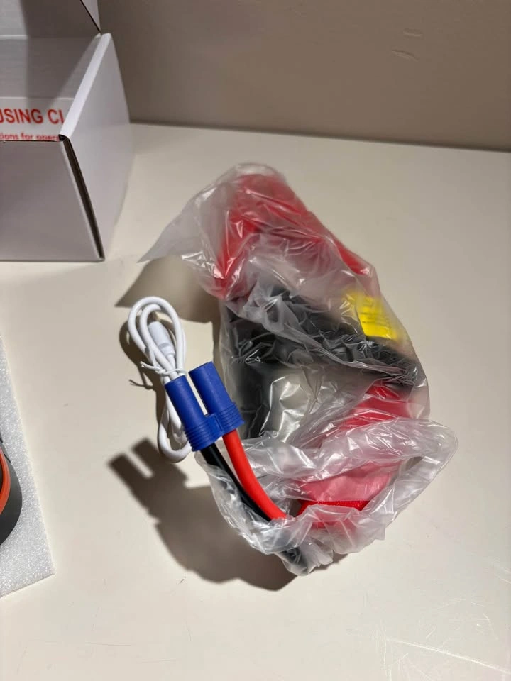 Car battery booster jump starter - photo 3