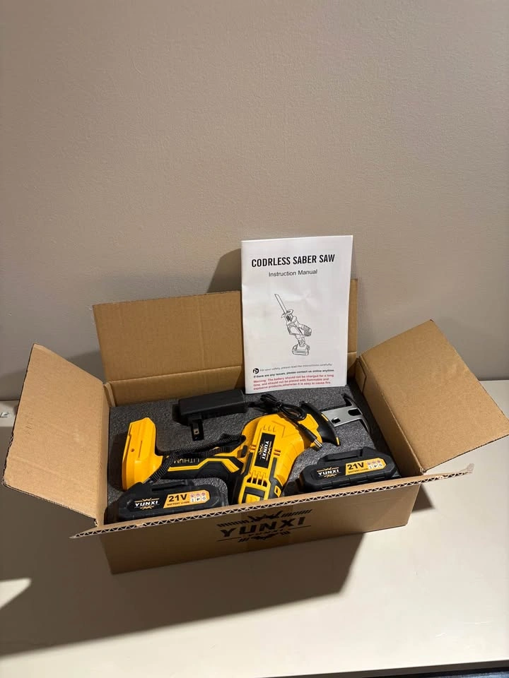 Electric portable Reciprocating saw with 2 batteries - photo 3