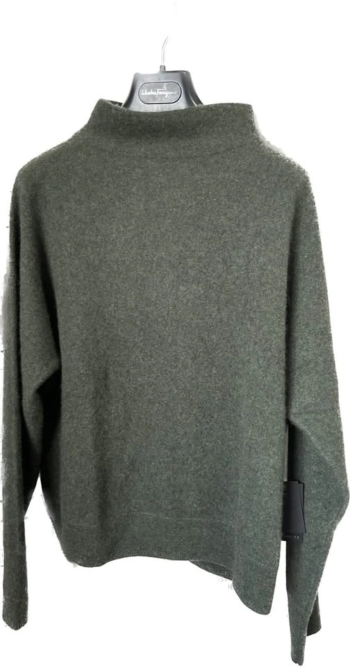 100% Cashmere sweater by Tahari - photo 2