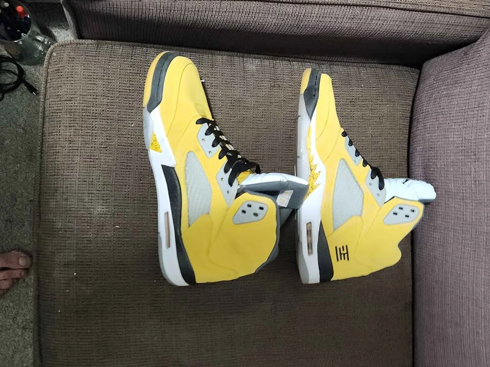 Jordan Air Jordan 5 Retro Tokyo T23 - photo 3