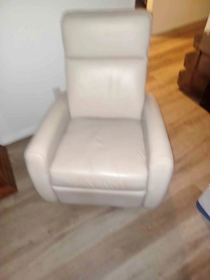 Leather powered recliner