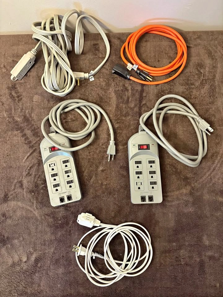 Extension cord, power strip