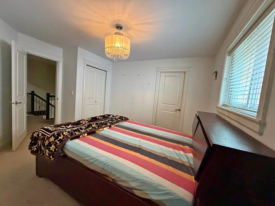 Private room for rent