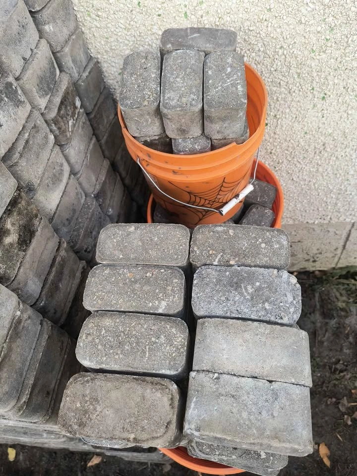Cobblestone pavers - photo 5